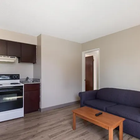 Rodeway Inn & Suites Hwy 217 & 26 W