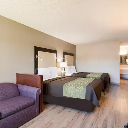 Rodeway Inn & Suites Hwy 217 & 26 W